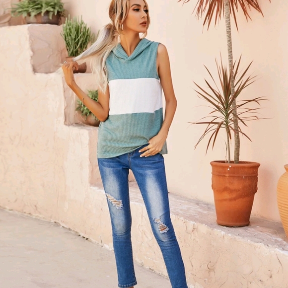 🍉5 for $25* Hooded Colorblock Tank - Picture 7 of 8